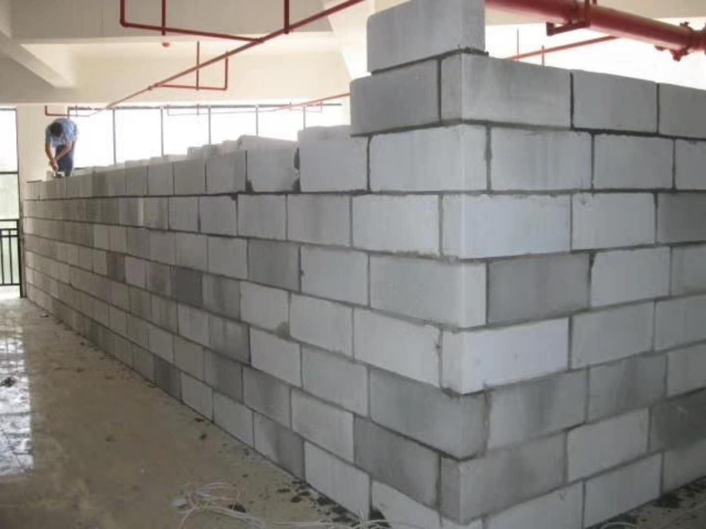 四平蒸压加气混凝土砌块承重墙静力和抗震性能的研究
